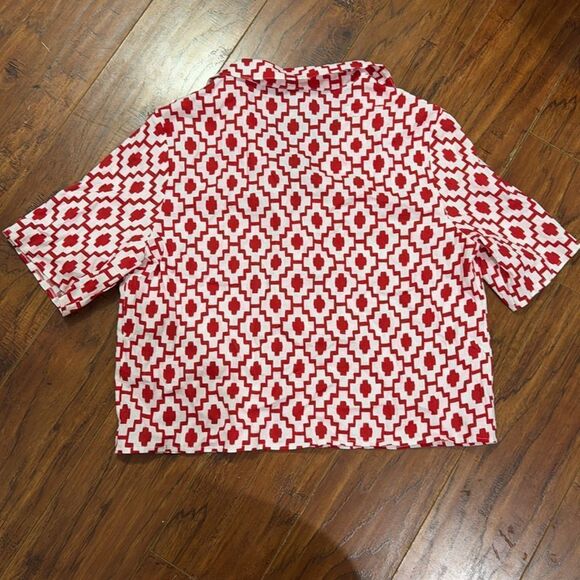 *NWT Shade & Shore Large (12-14) Red Cropped Button Up Short Sleeve Cover Up - Picture 5 of 8